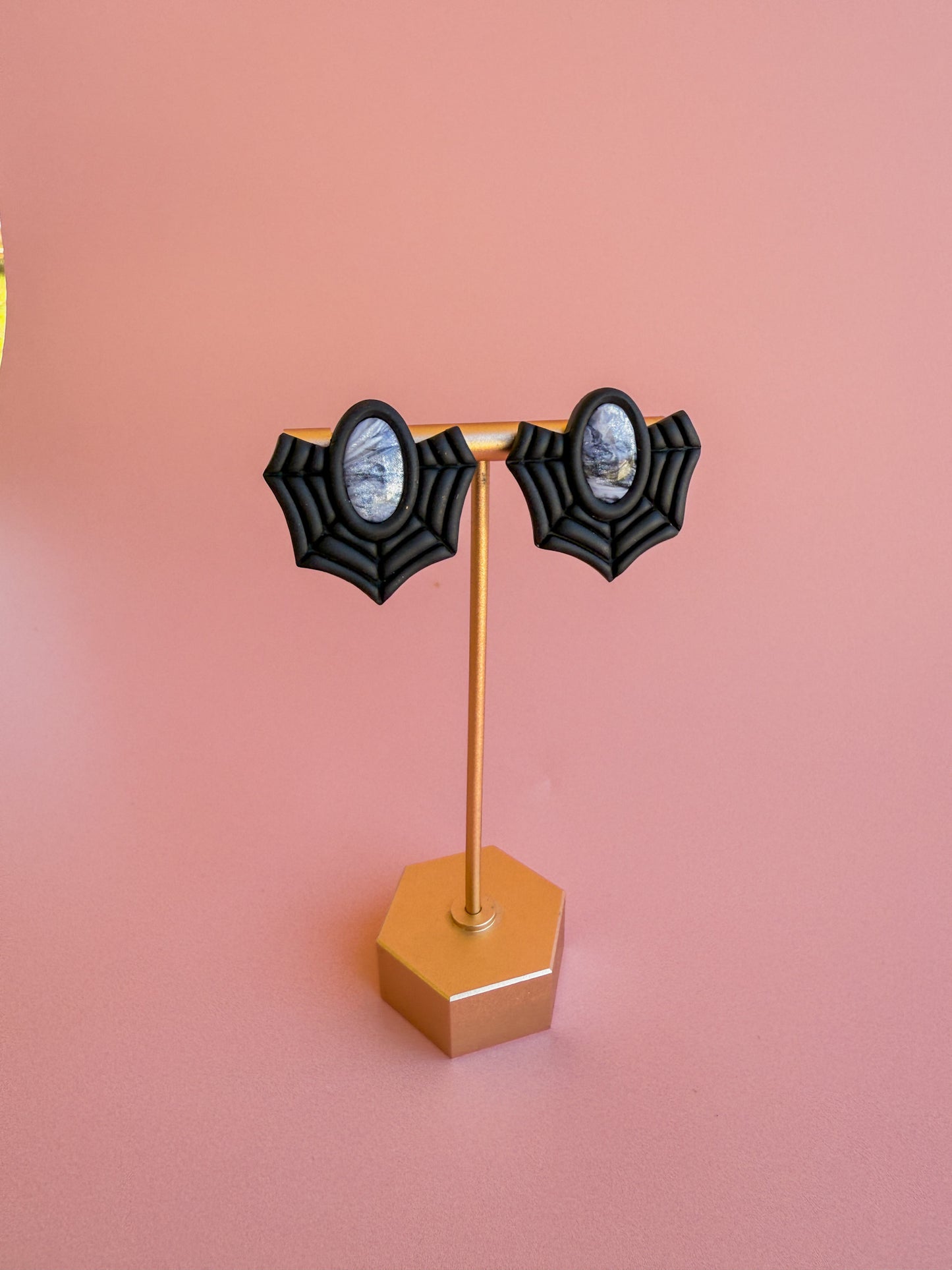 🖤 Faux Stone Bezel Web Earrings